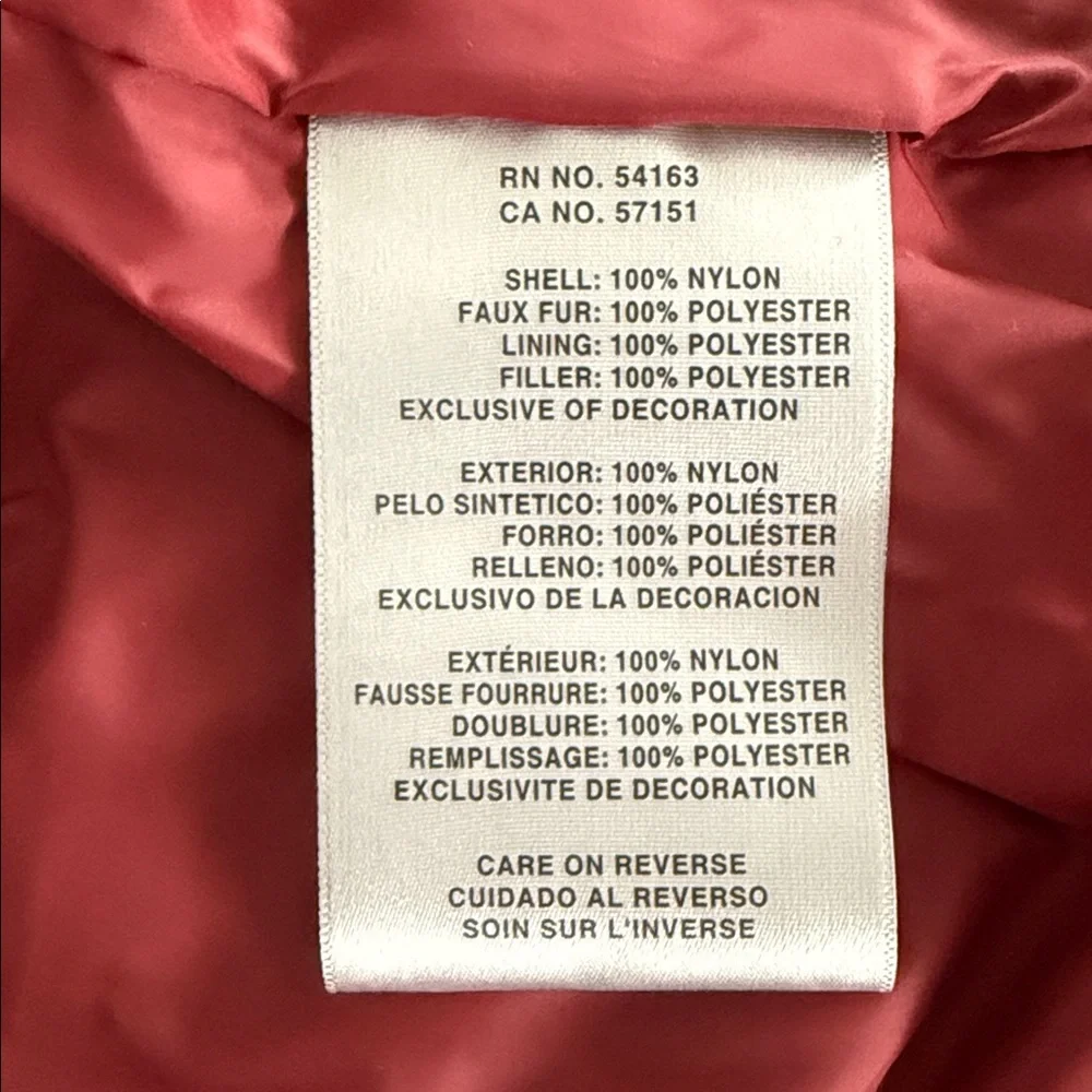 Levi’s Puffer Vest with Sherpa Collar - Picture 3 of 3